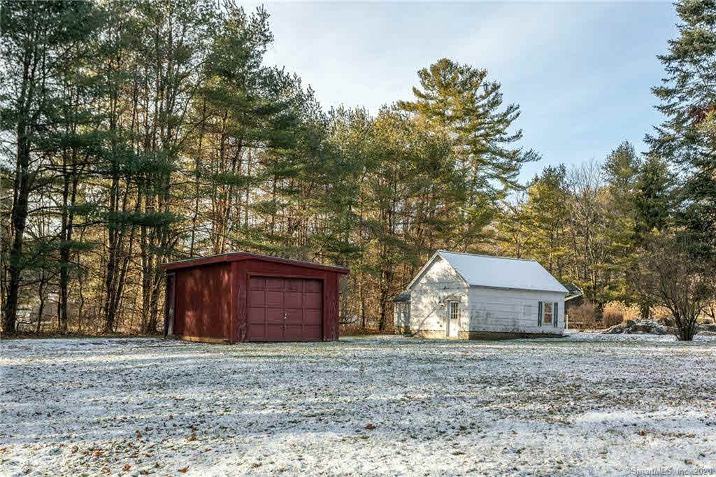 Building photograph for 5 BLOOMER LANE